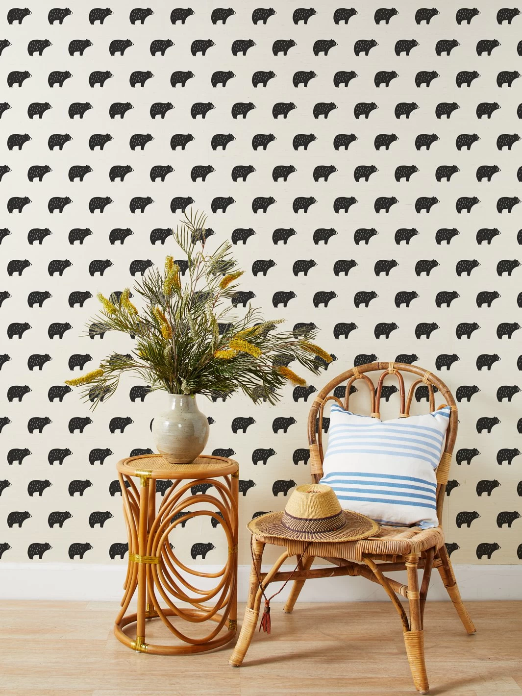 'Chubby Bear' Grasscloth Wallpaper By Tea Collection - Black